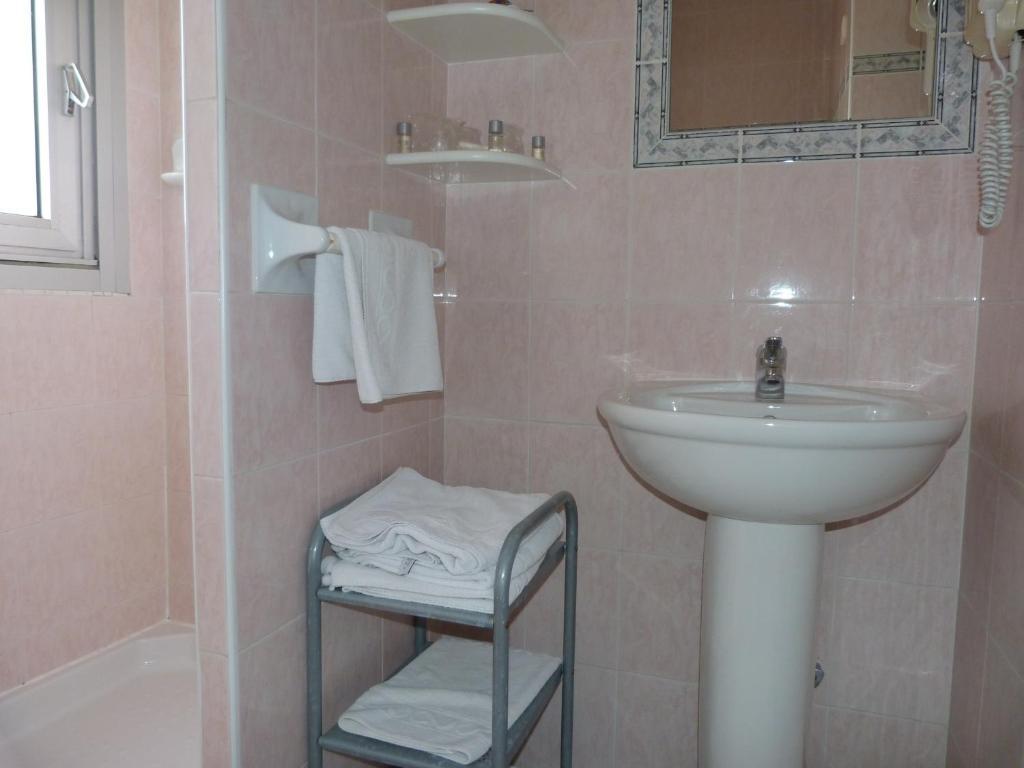 Hotel La Caravelle Fréjus Rom bilde