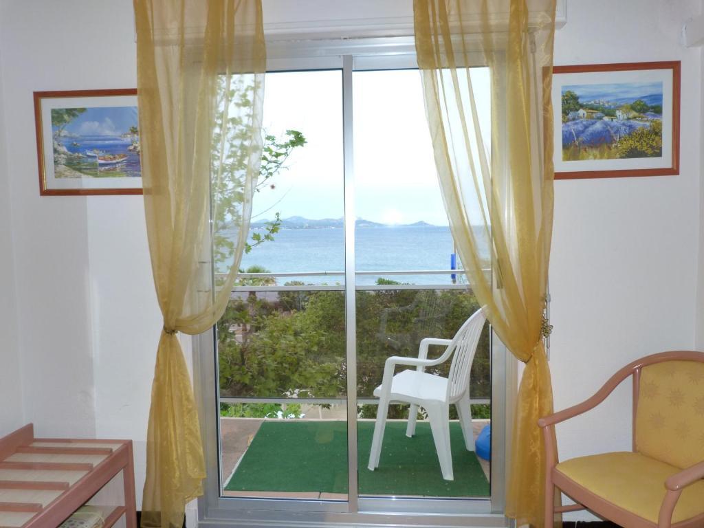 Hotel La Caravelle Fréjus Eksteriør bilde