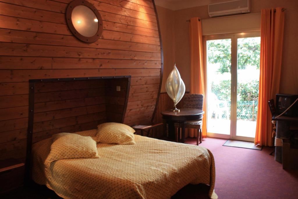 Hotel La Caravelle Fréjus Eksteriør bilde