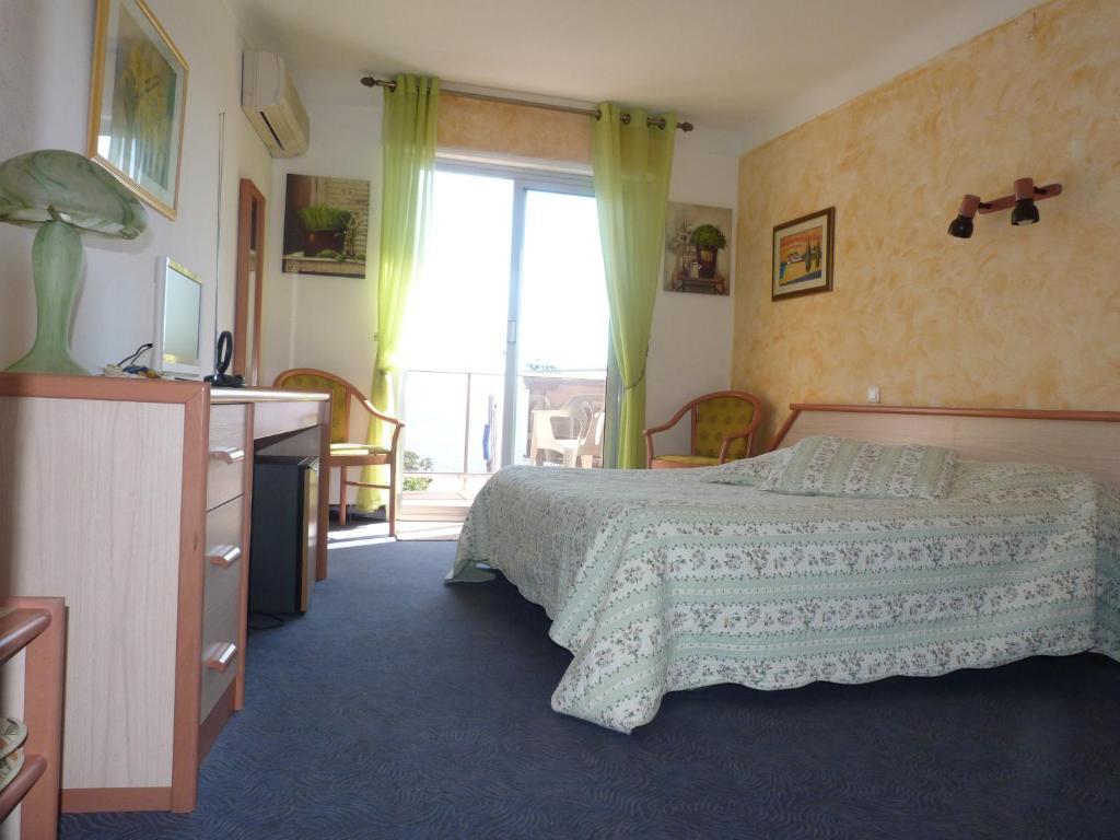 Hotel La Caravelle Fréjus Rom bilde