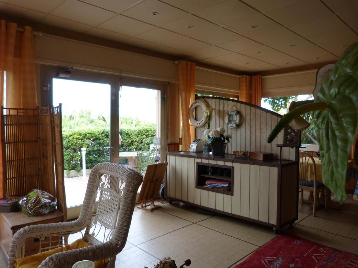 Hotel La Caravelle Fréjus Eksteriør bilde