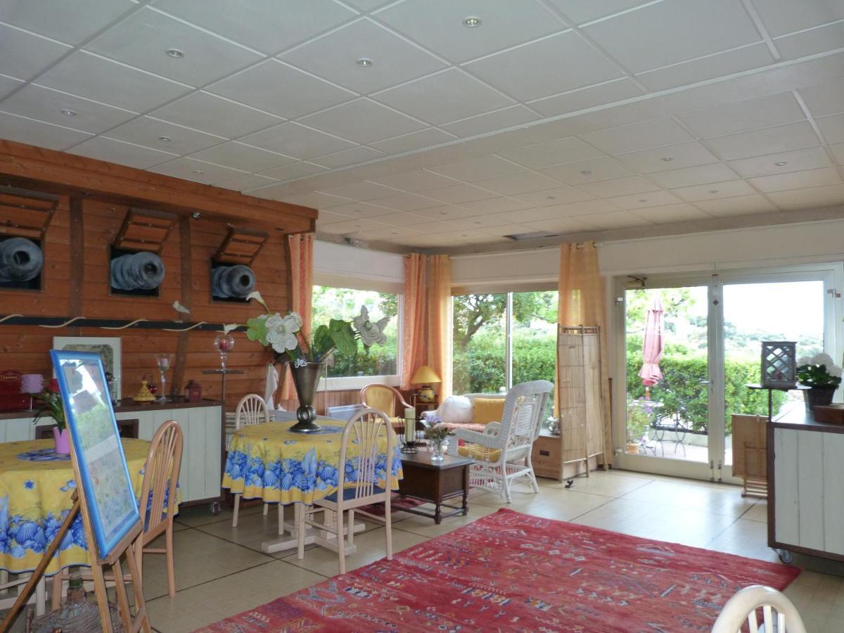 Hotel La Caravelle Fréjus Eksteriør bilde